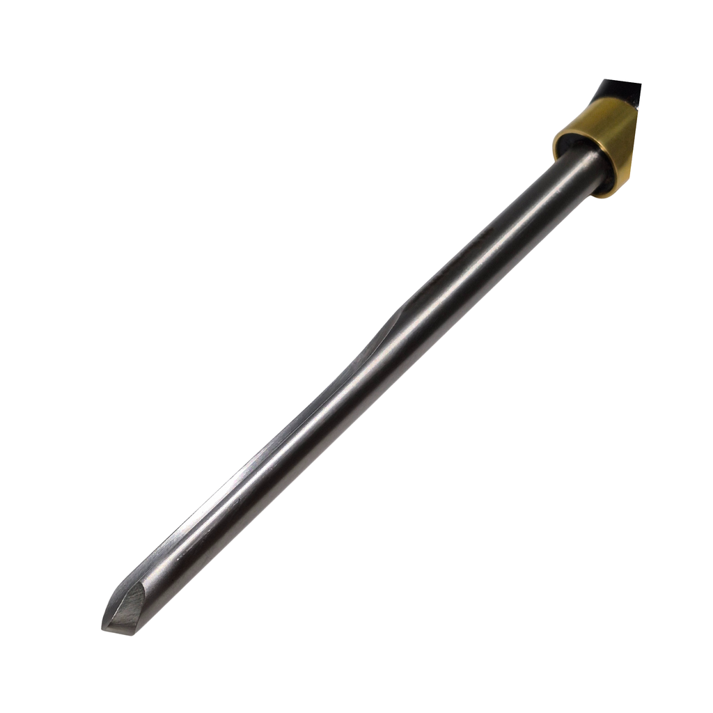 close up of woodturning 1/2" spindle gouge with fingernail grind high speed steel blade